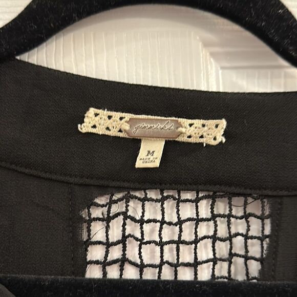 Beautiful black top ! GIMMICKS BY BUCKLE SIZE MEDIUM - Picture 4 of 10
